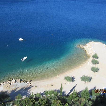 Apartments Lozina On The Beach Omiš Kültér fotó