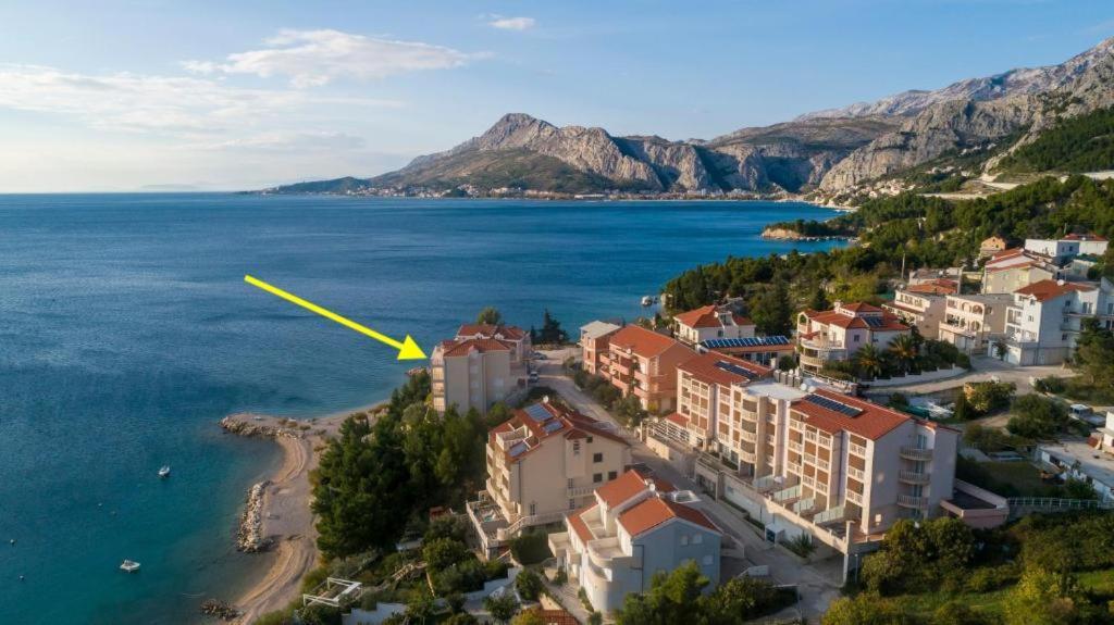 Apartments Lozina On The Beach Omiš Kültér fotó