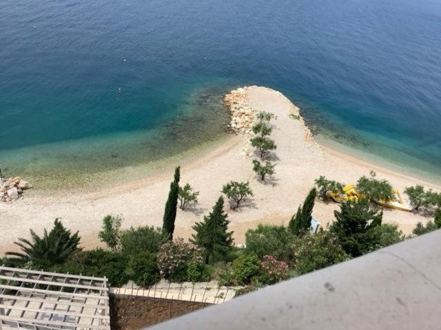 Apartments Lozina On The Beach Omiš Kültér fotó